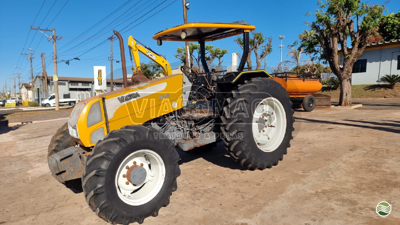 TRATOR VALTRA VALTRA BM 125 Tração 4x2 Viamaq Tratores e Peças CAMPO GRANDE MATO GROSSO DO SUL MS